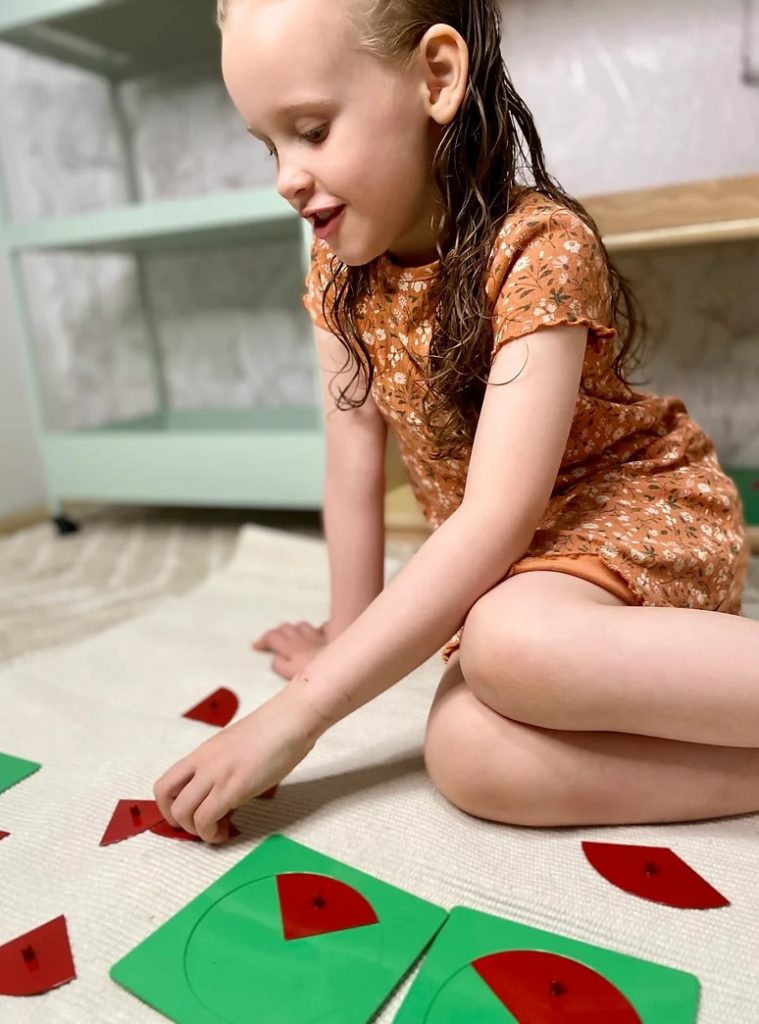 about-montessori-math-studio